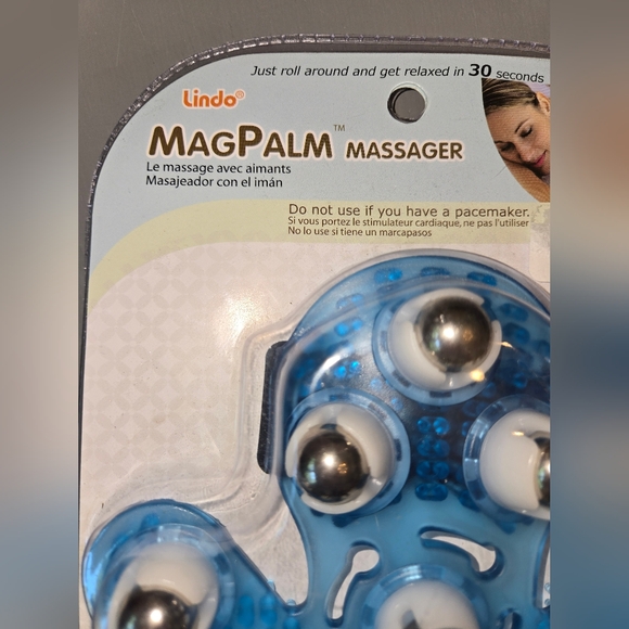 Lindo MagPalm Blue and Silver Massager NEW - Picture 2 of 7